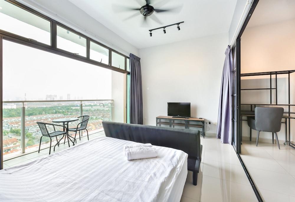 Palazio Serviced Apartment