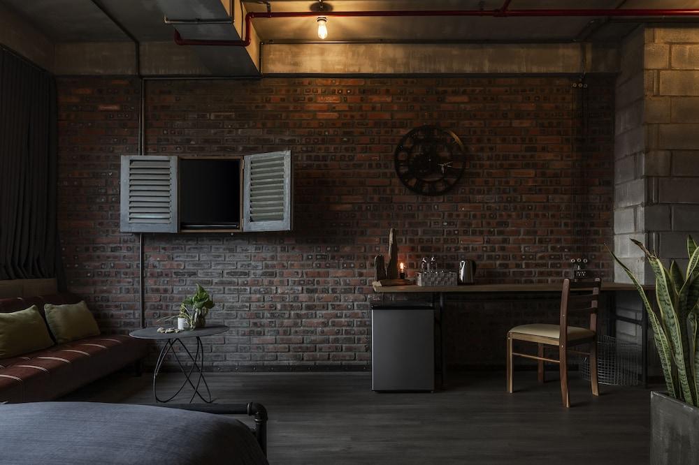 Bridges Danang Boutique Hotel