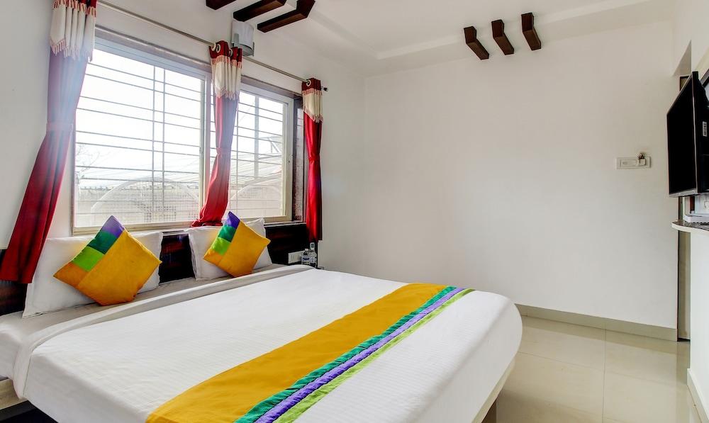 Treebo Trip Hotel Guru Krupa