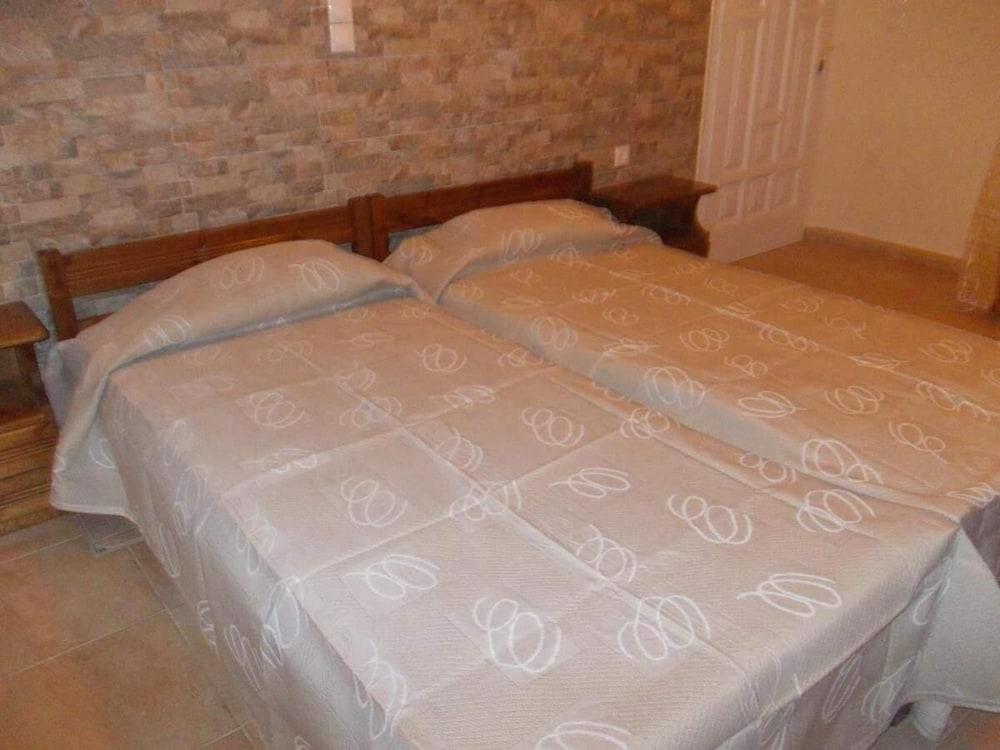 Maistrali Studios & Apartments