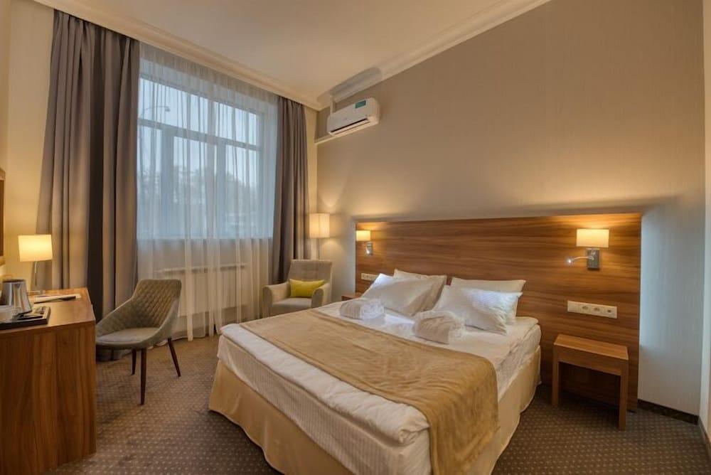 Riverside Kolomenskoe