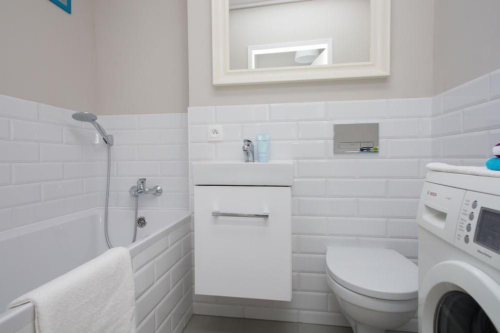 Turquoise Studio Zelazna