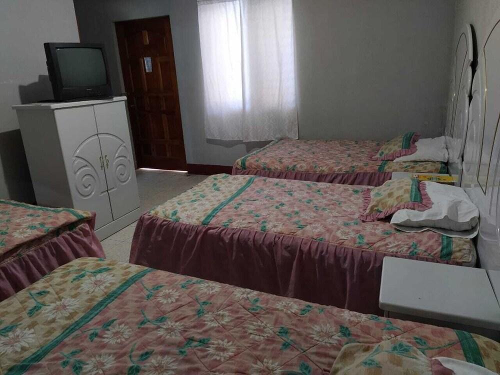 Hotel Real Classic Inn