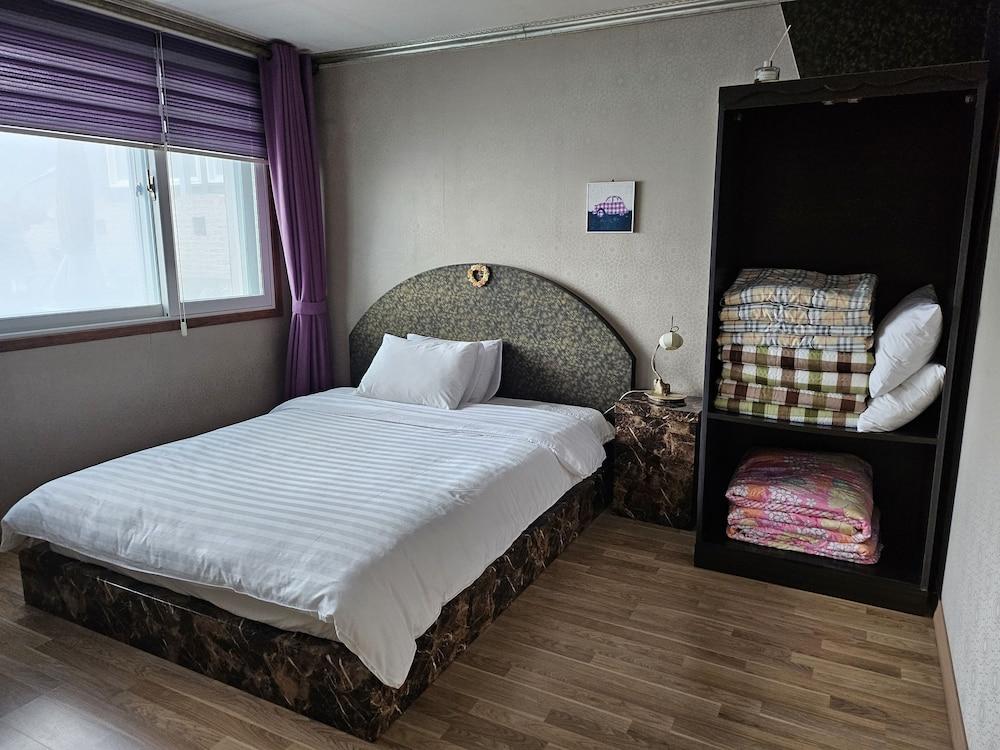 Namhae Oceanview Pension