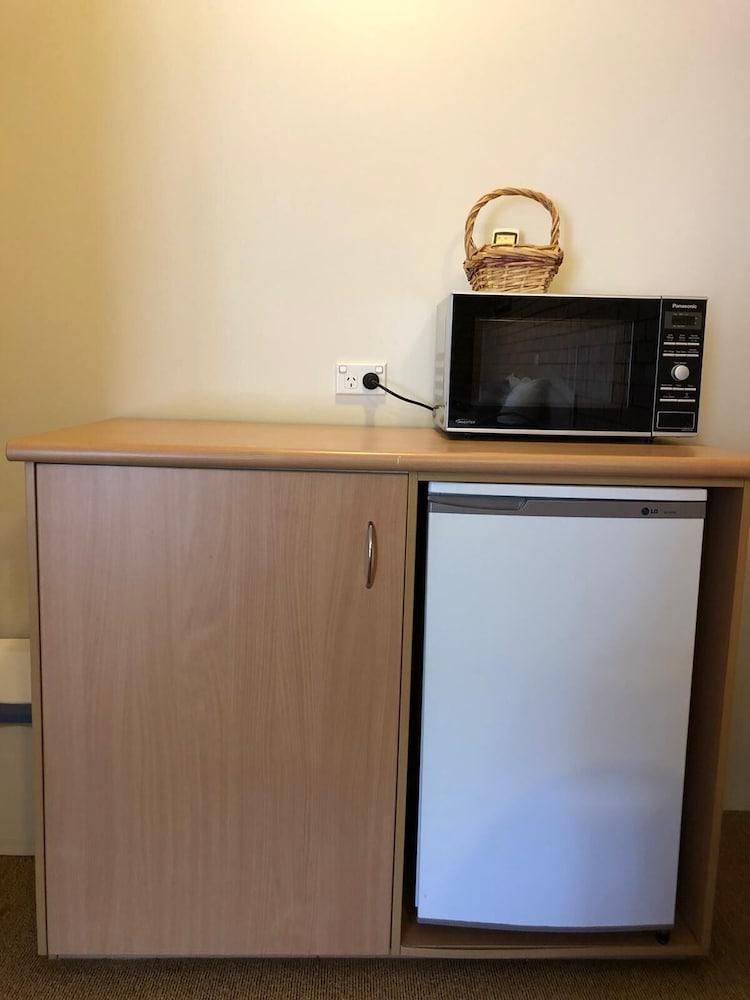 Overlander Motor Lodge