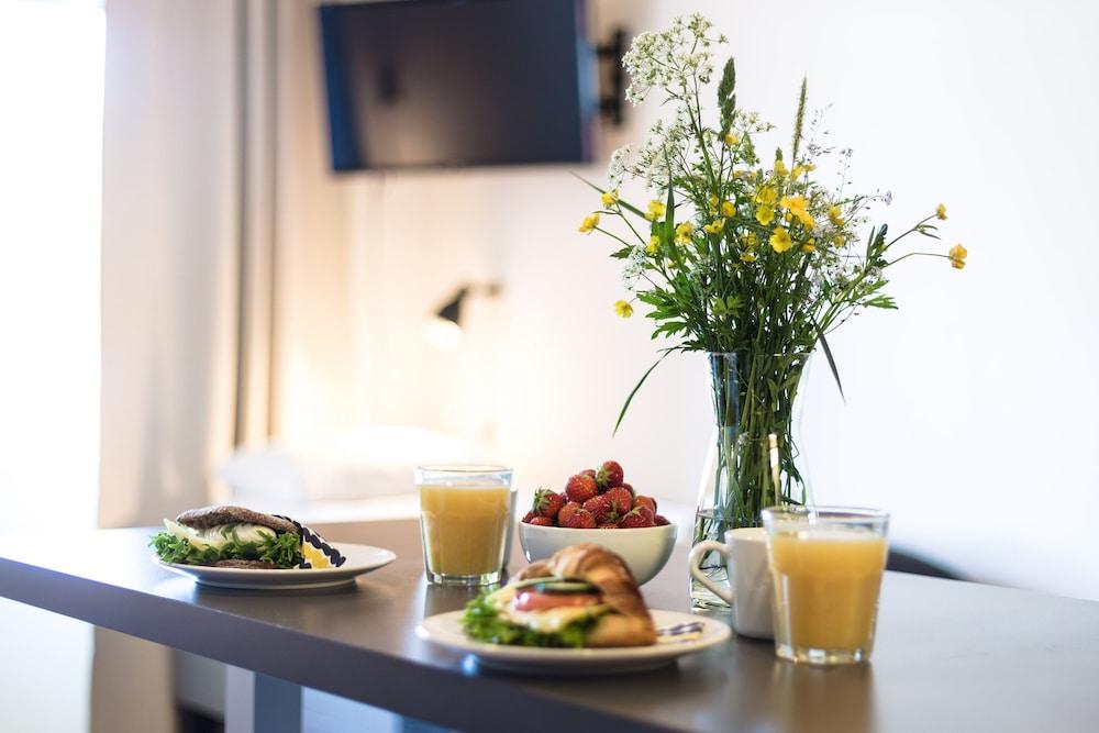 Spot Apartments  Konala