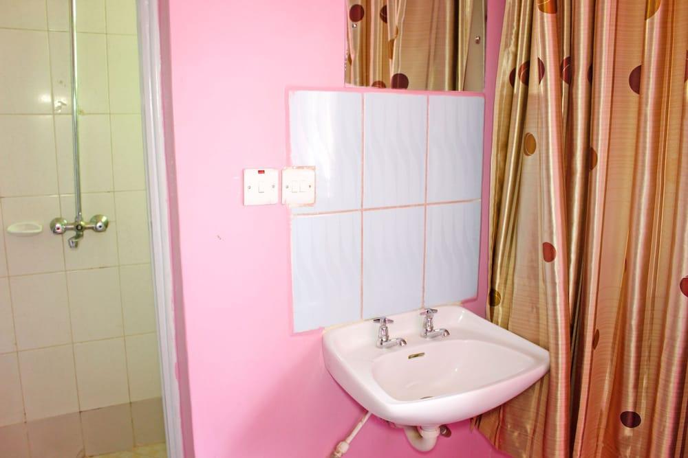 Laikipia Comfort Hotel