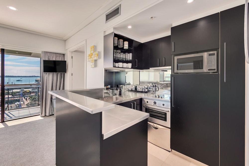 Auckland Viaduct Chic Waterfront Views