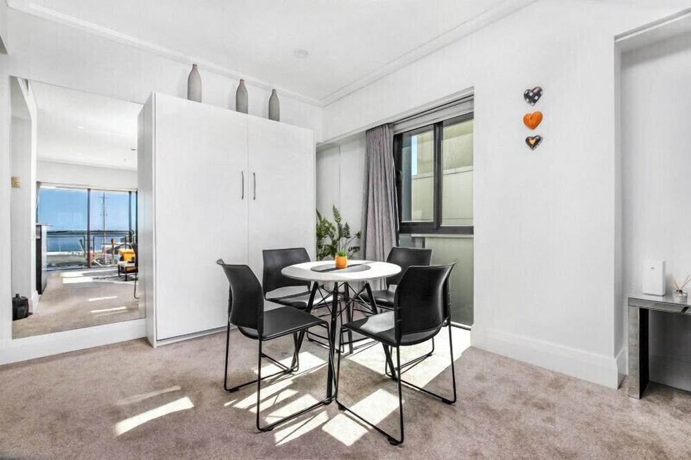 Auckland Viaduct Chic Waterfront Views