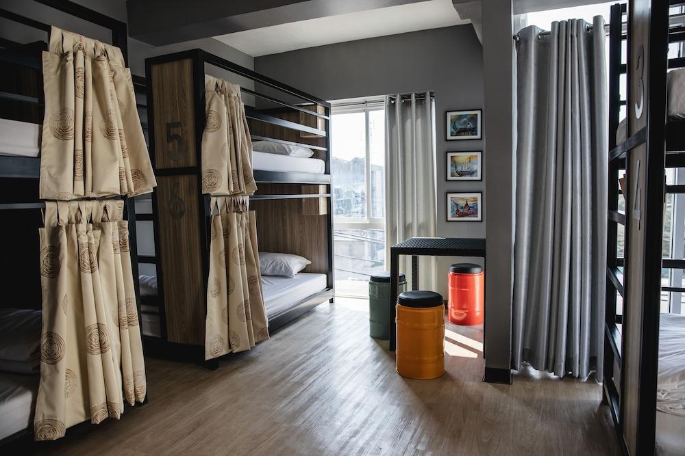 Sleep To Fly Hotel & Hostel