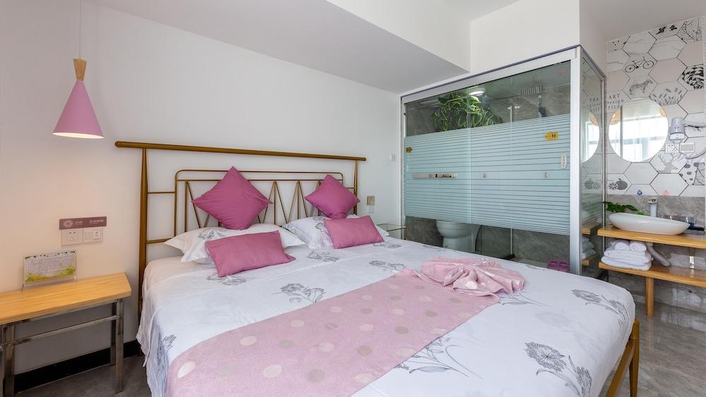 Floral Hotel Jiu Qi Yin Ju Dunhuang