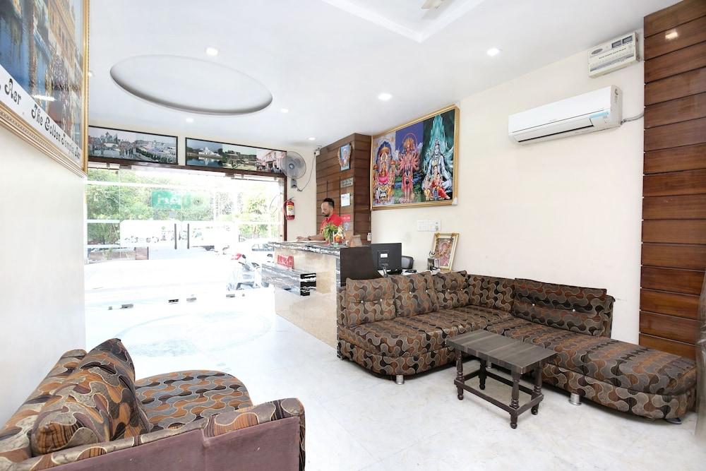 OYO 15496 Shree Hari Castle