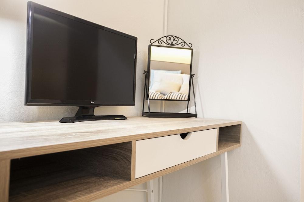 Garden House in Anavyssos