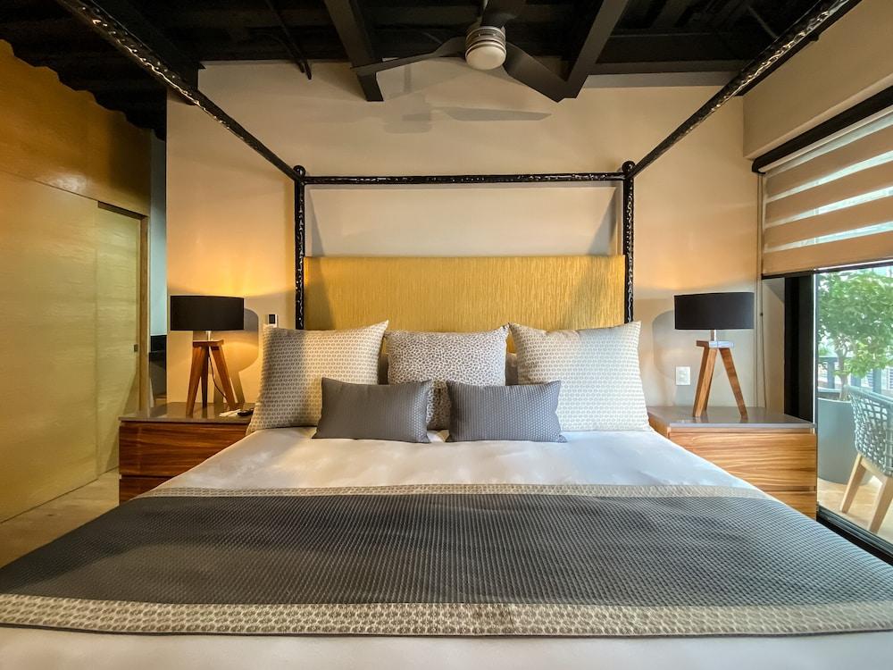 Pinnacle Resorts 179 - Adults Only