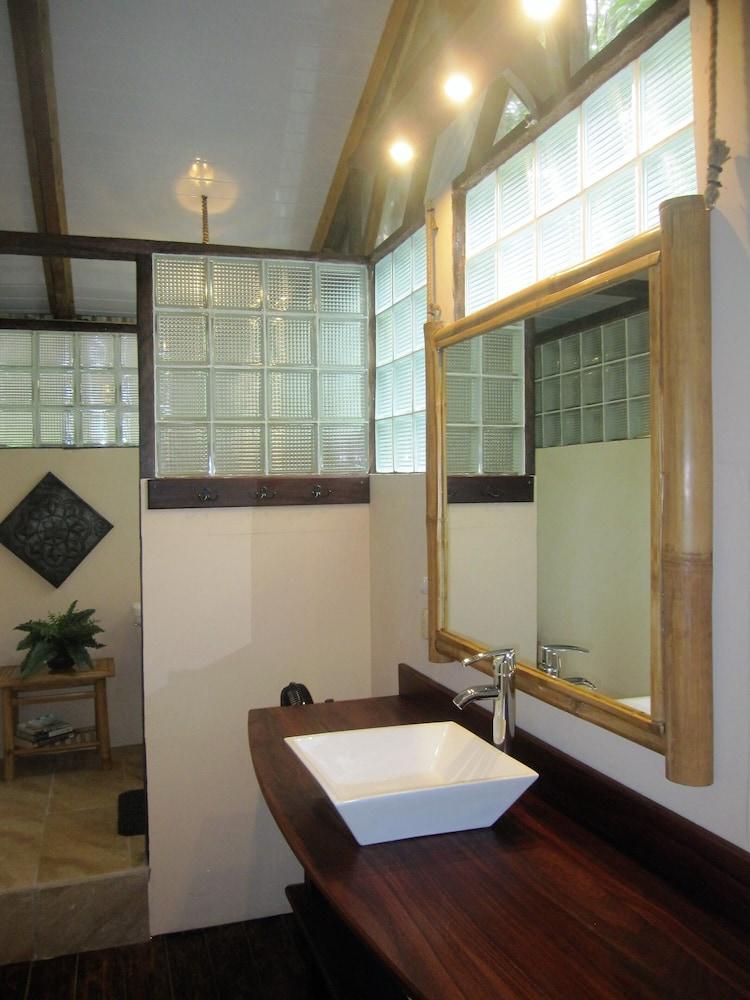 Little Corn Beach and Bungalow