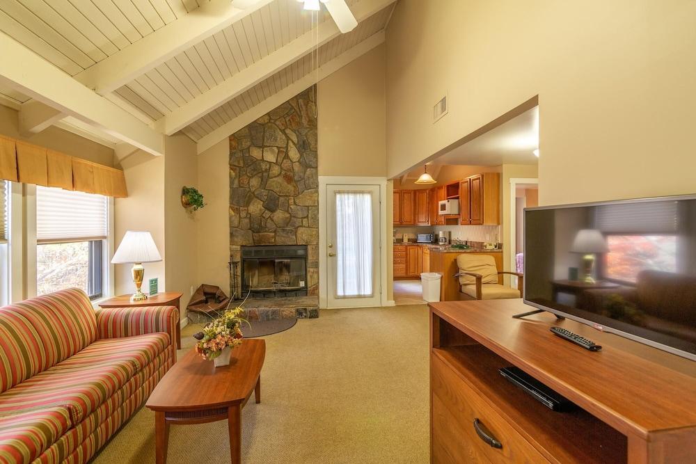 Massanuttens Shenandoah Villas by Tripforth