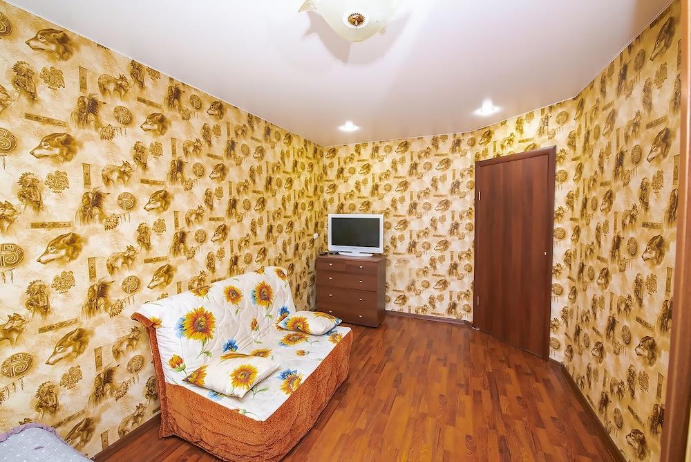 Apartment on Bestuzheva 22