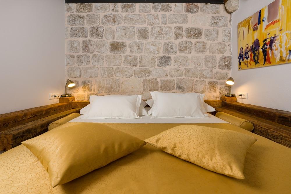 Nije Preša Apartments