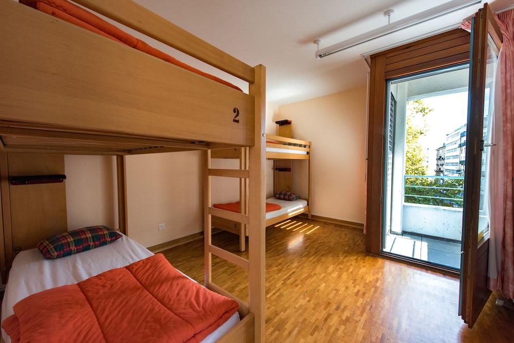 Geneva Hostel