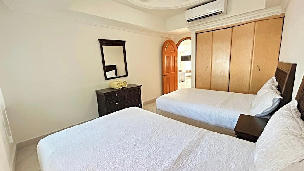 Condo Vela Vista 1004