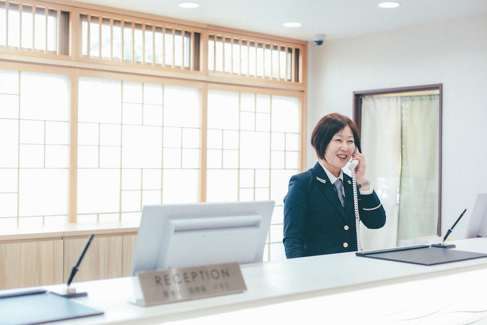 Kuretake Inn Premium Ogakiekimae