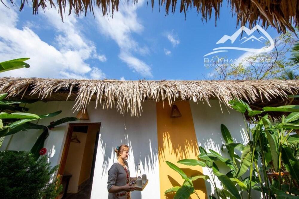 Ba Khan Village Resort