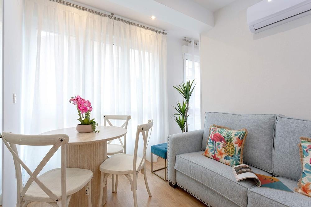 Genteel Home Santo Cristo