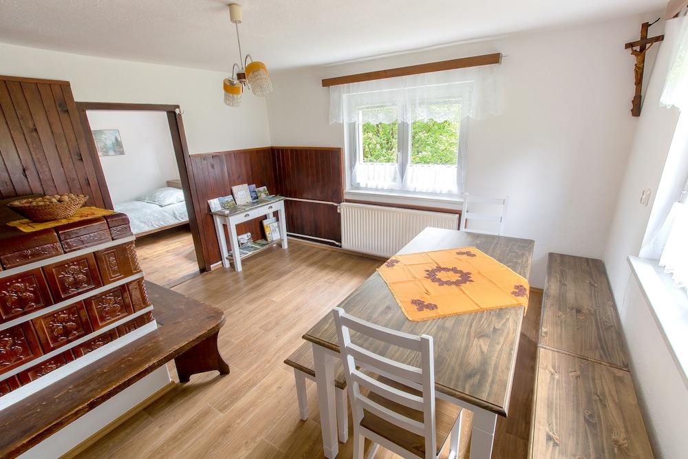 Apartment at the Vesel Homestead, Local Experience