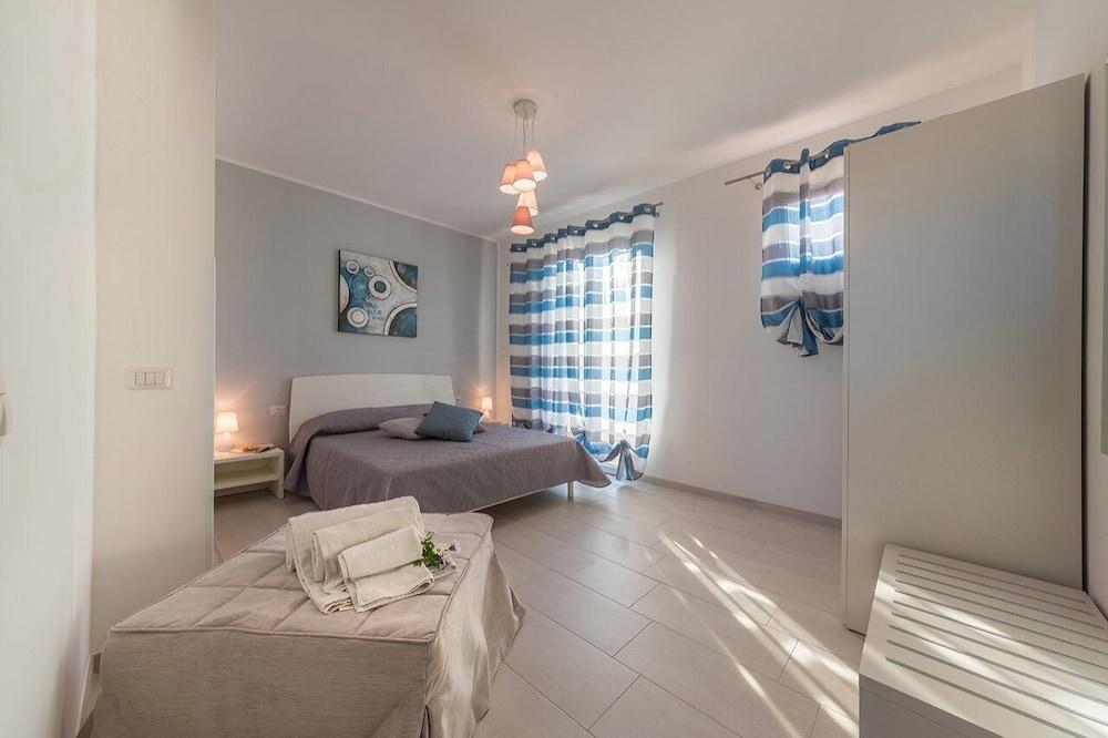 I tre Golfi Blu Mare Bilo Plus con veranda e piscina