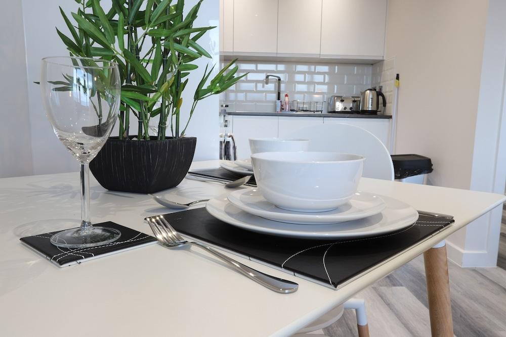 Interchange33 - NEC Airport Interchange