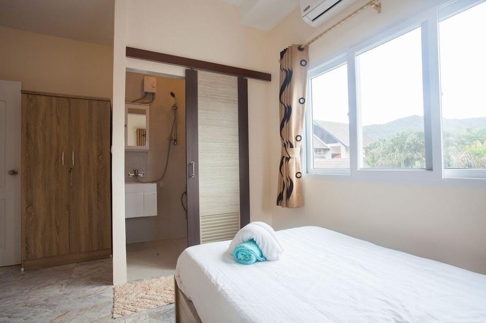 Twin Palm Pool Villa