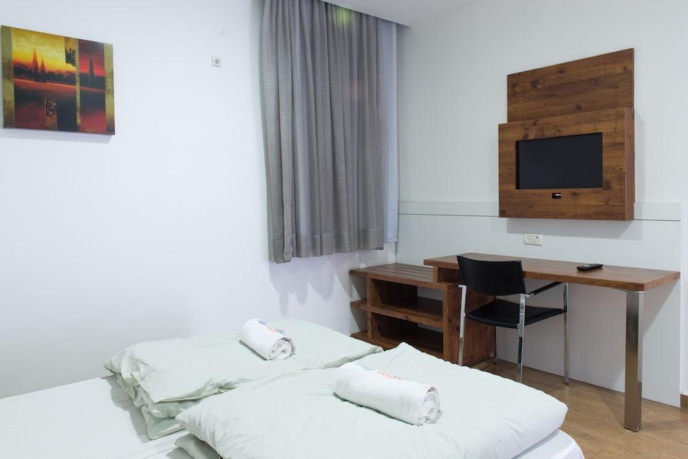 HI Maayan Harod Hostel