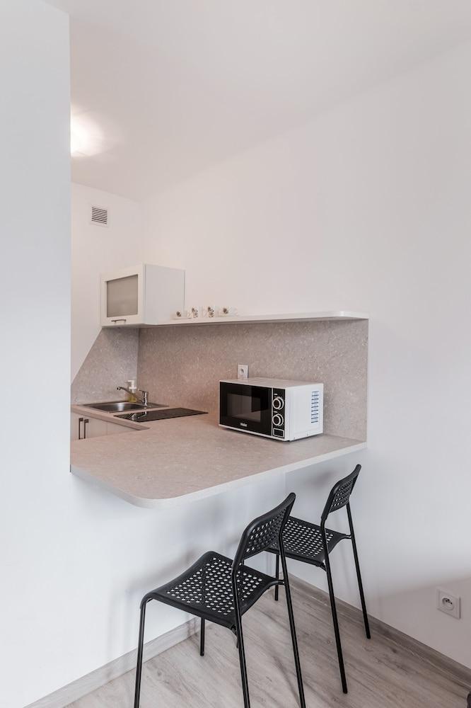 Chlodna 15 Apartment