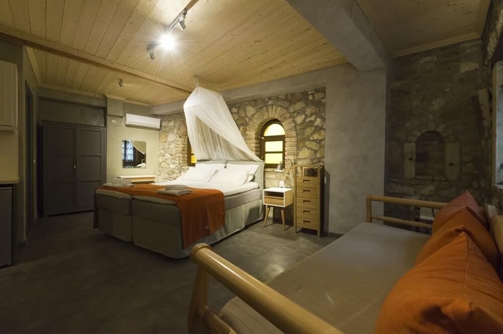 Small Luxury Hotel 1800