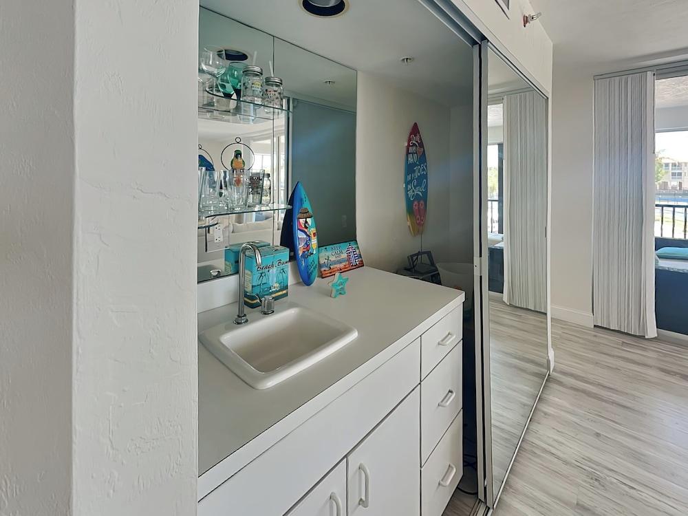 Ocean Harbor 104a by Distinctive Beach Rentals