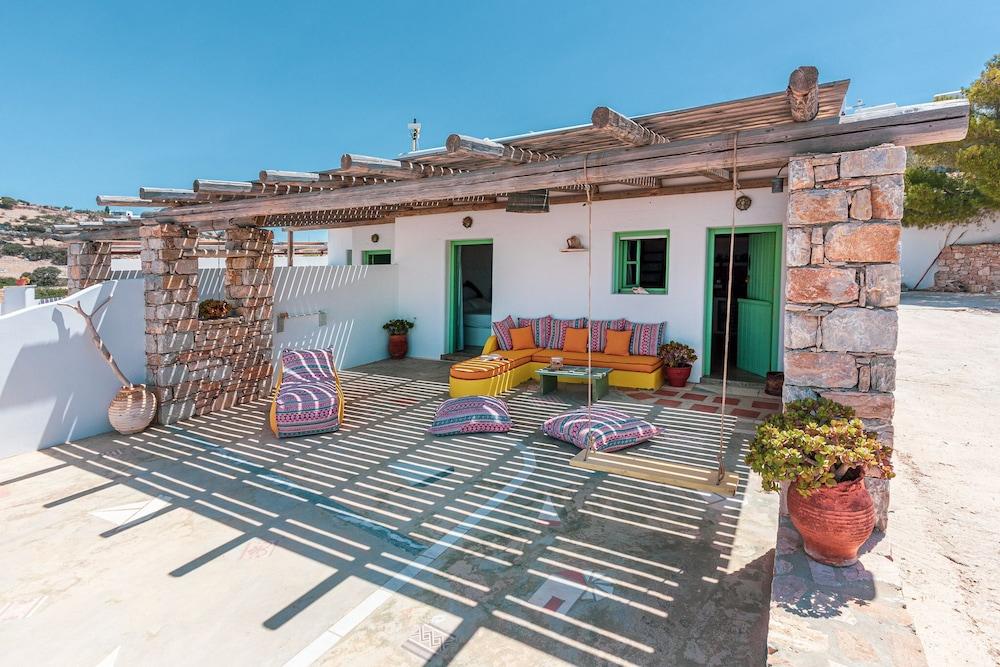 Ailouros guest house