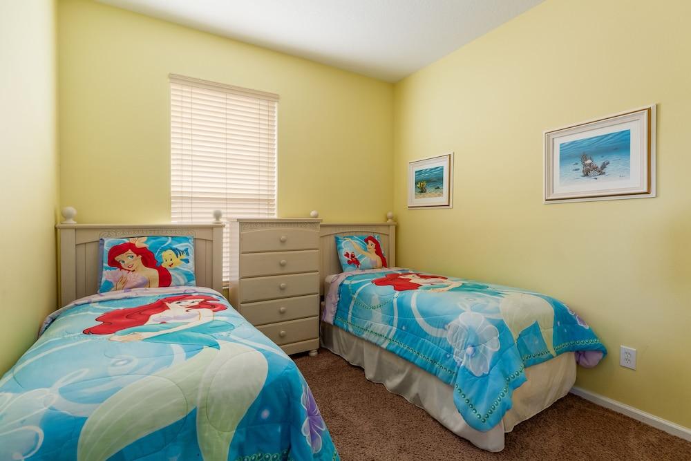 Enchanted Cottage by VillaDirect