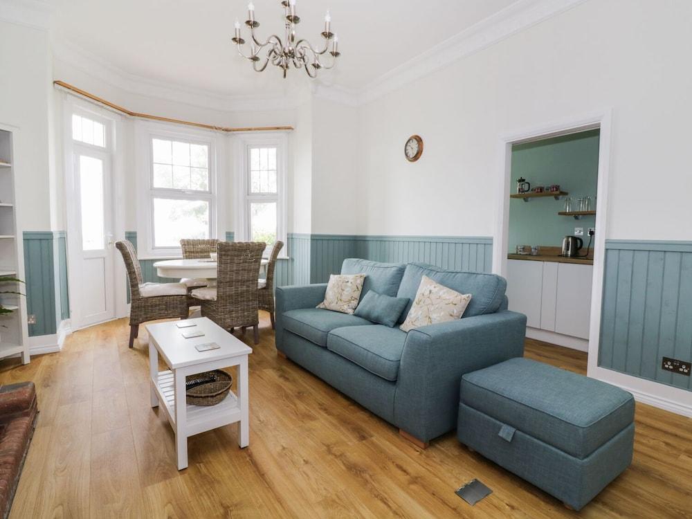 Flat 1, Cambridge Court