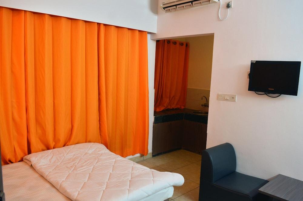 Laguna Beach Hotel & Resort