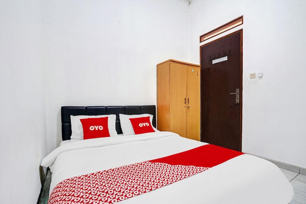 Hotel O Srimahi Residence