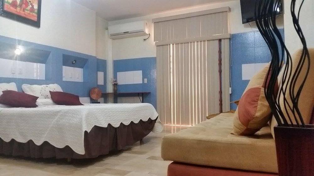 Hotel Livingston Inn