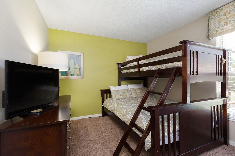 Mickeys Escape by VillaDirect