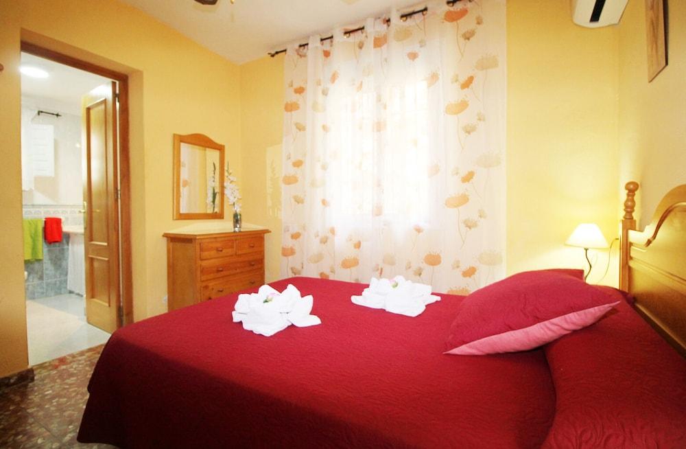 1090 Villa las Flores