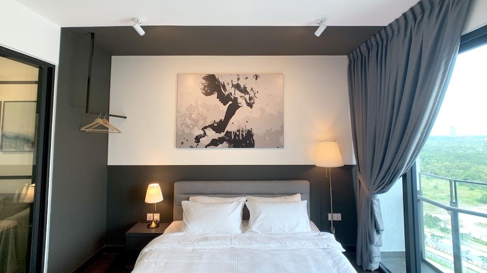 Almas Suites By Iconic Bliss