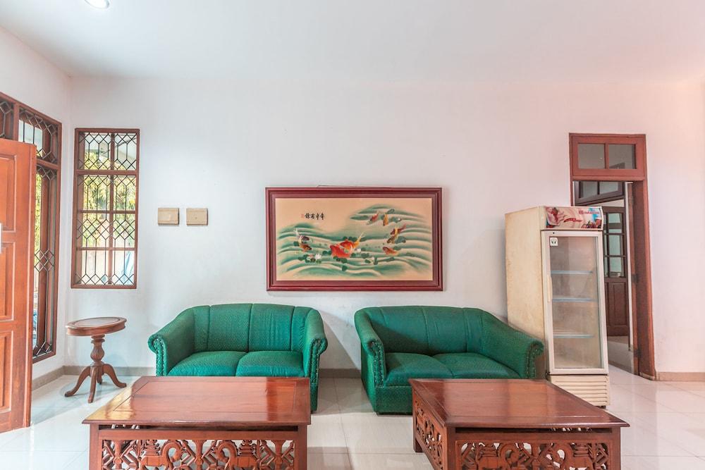 OYO 1990 Kost Kuningan Executive Boading House Setiabudi