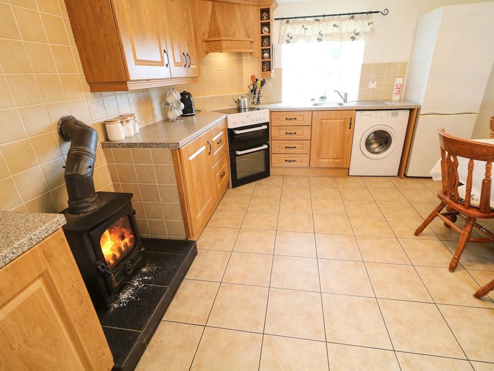 Shaws Hill Farmhouse