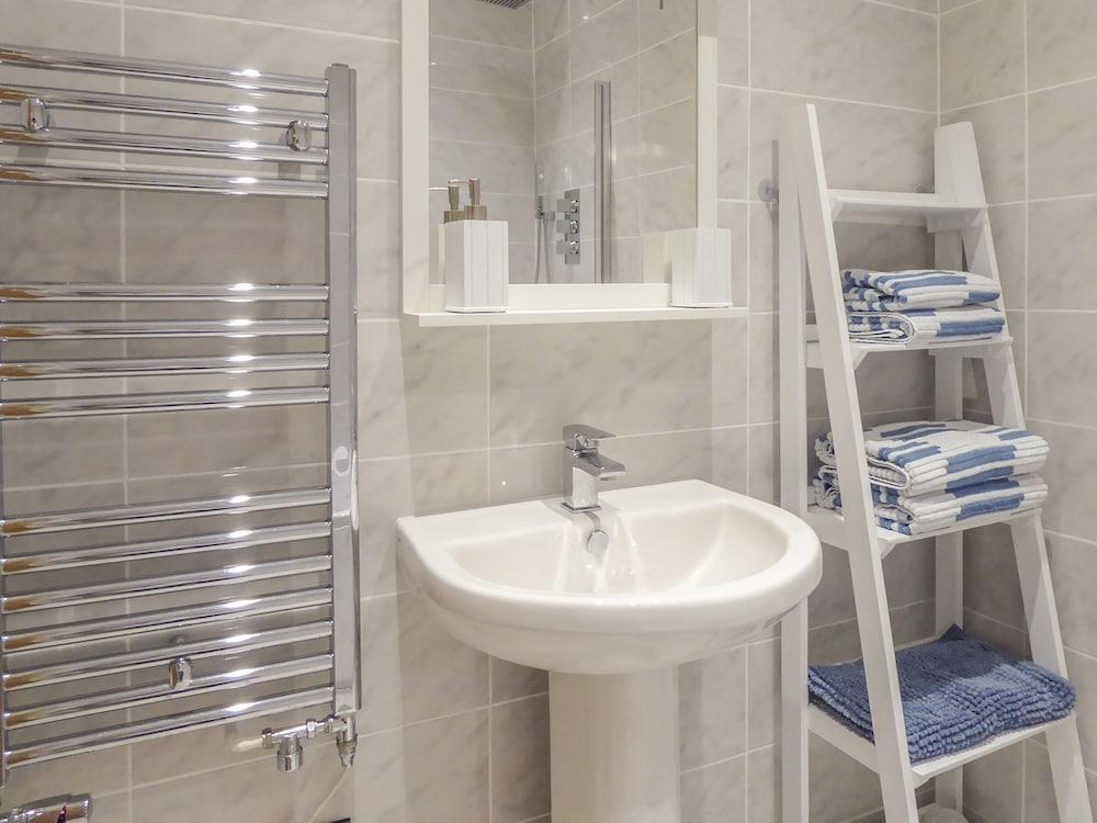 Harbour View Apartment