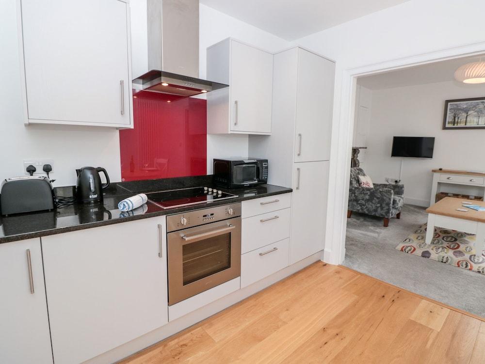 Apartment 1 @ 22 Foss Street