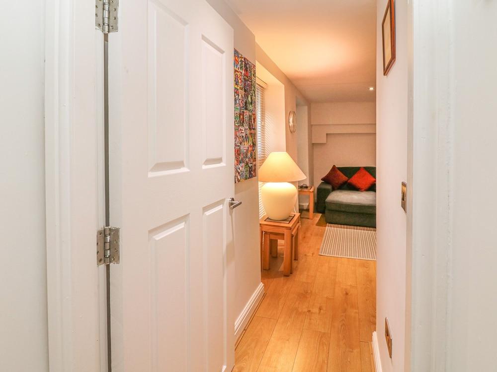 Flat 2 Galloway House