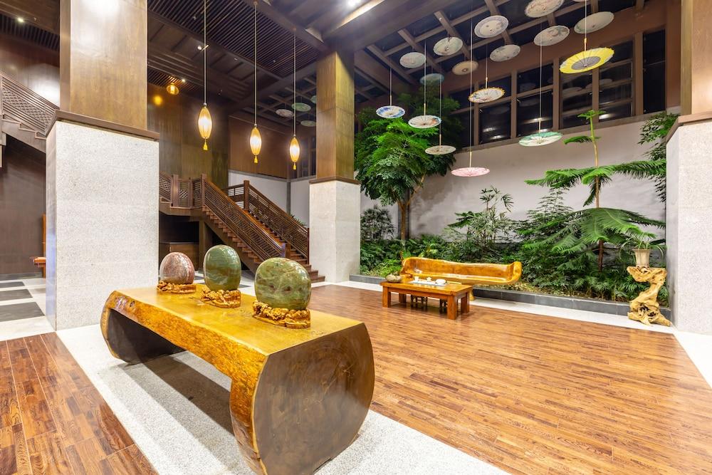 Hejing Zemeixuan Boutique Hotel